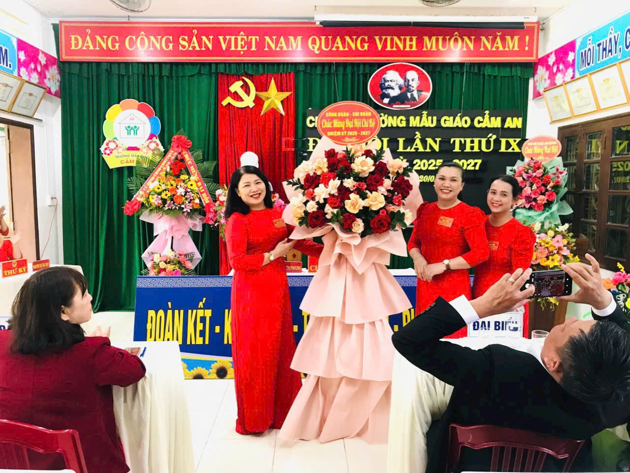 anh tin bai
